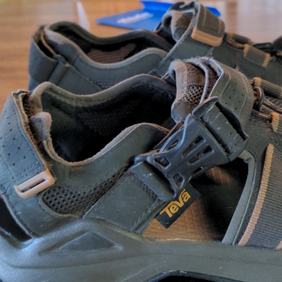 Men's Teva size 12 sandals - Picture 2 of 6